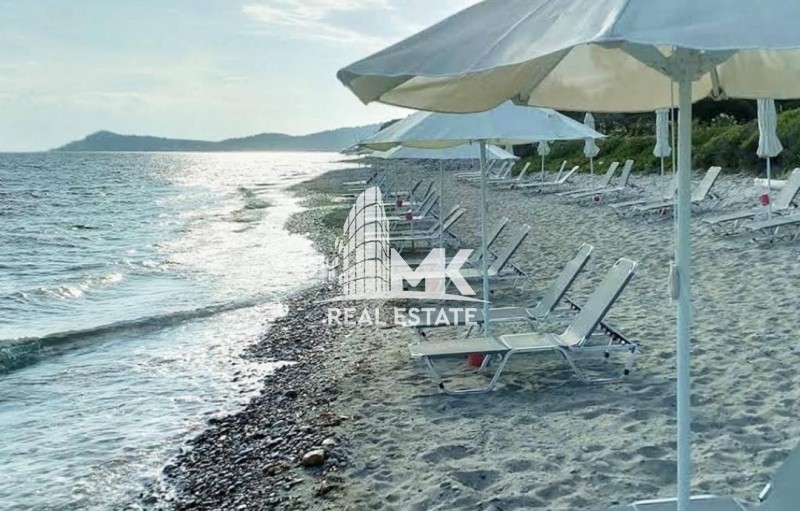 Ξενοδοχείο 1.000 τ.μ. προς πώληση, Καλάνδρα
