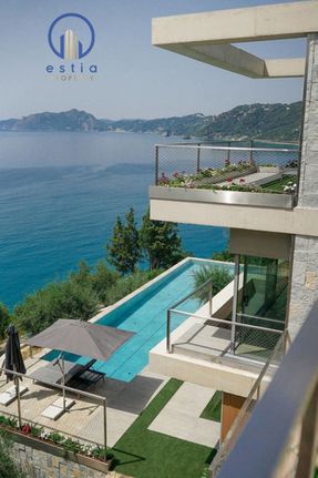 Villa 370 sqm for sale, Corfu Prefecture, Corfu