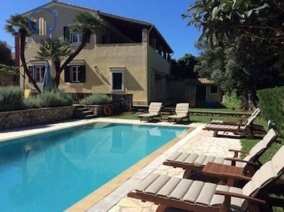 Villa 290 sqm for sale, Corfu Prefecture, Corfu