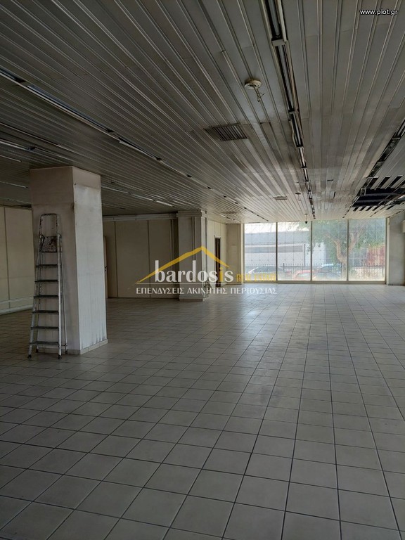 Επιχειρηματικό κτίριο 1.550 τ.μ. προς ενοικίαση, Περιστέρι