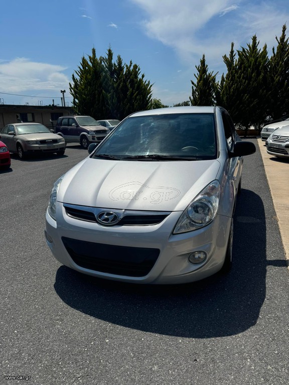 Hyundai i 20 2011