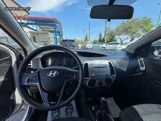 Hyundai i 20 2011-thumb-3