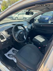 Hyundai i 20 2011-thumb-2