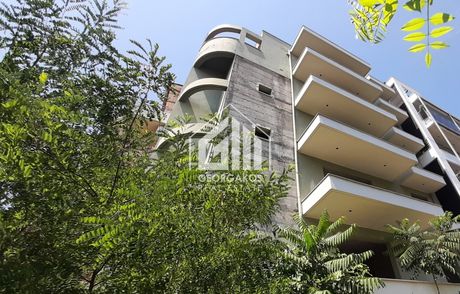 Building 245sqm for sale-Vizantio