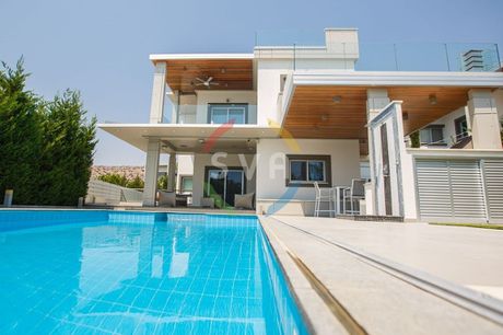 Villa 385sqm for rent-