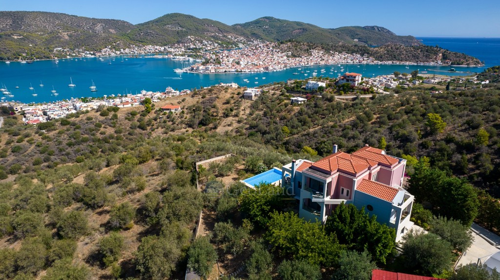 Βίλλα 450 τ.μ. πρός πώληση, Νησιά Αργοσαρωνικού, Τροιζήνα