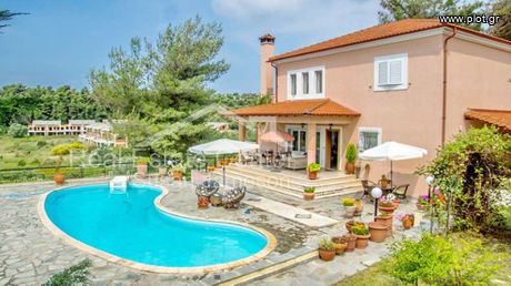 Villa 300sqm for sale-Kassandra » Poseidi