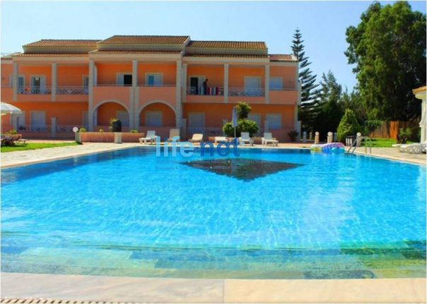 Συγκρότημα διαμερισμάτων 800 τ.μ. για πώληση, Ν. Κέρκυρας, Κέρκυρα