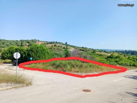 Land plot 300sqm for sale-Artemisio » Asminio