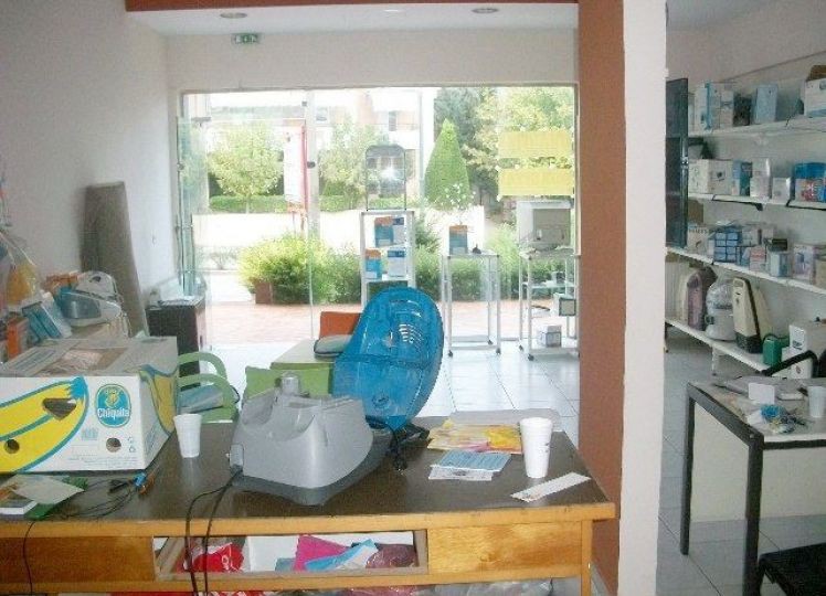 Κατάστημα 60 τ.μ. πρός πώληση, Θεσσαλονίκη - Περιφ/Κοί Δήμοι, Θερμαϊκός