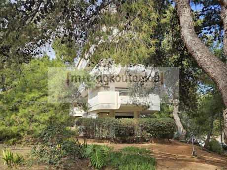 Διαμέρισμα 96τ.μ. για πώληση-Βουλιαγμένη » Κέντρο