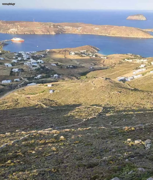 Οικόπεδο 27.000 τ.μ. προς πώληση, Λιβάδι Σερίφου