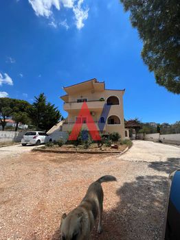 Κτίριο 300 τ.μ. για πώληση