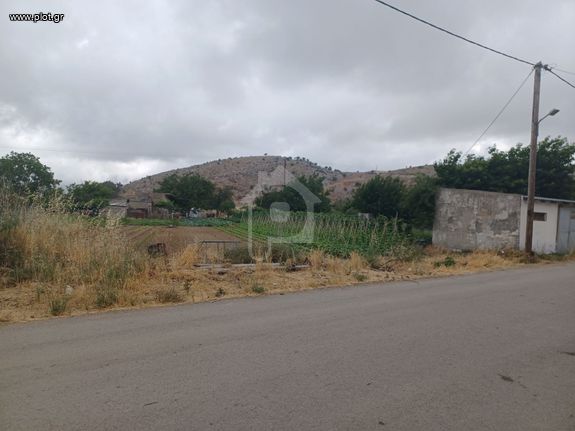Οικόπεδο 740 τ.μ. προς πώληση