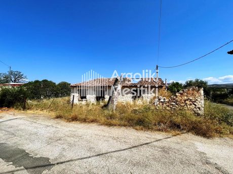 Land plot 527sqm for sale-Nea Tirintha » Agios Adrianos
