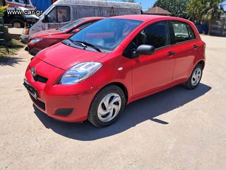 Toyota Yaris 2011-thumb-1