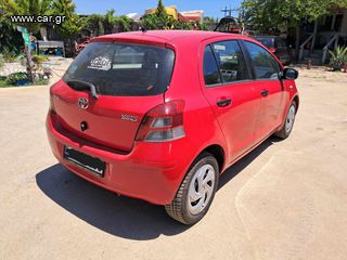 Toyota Yaris 2011-thumb-4
