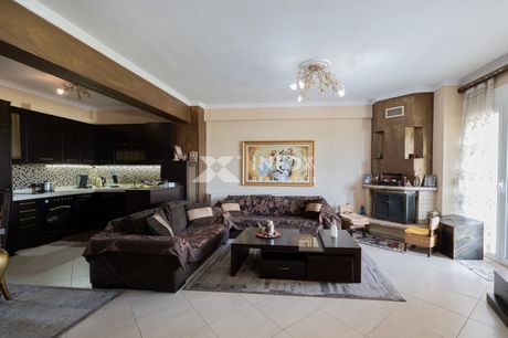 Building 494 sqm for sale