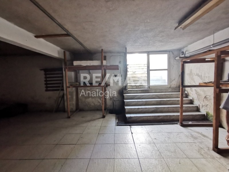 Κατάστημα 180 τ.μ. προς πώληση, Εύοσμο