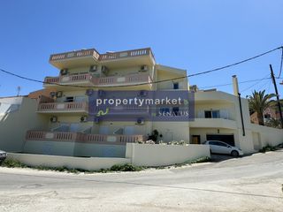 Συγκρότημα διαμερισμάτων 710 τ.μ. για πώληση