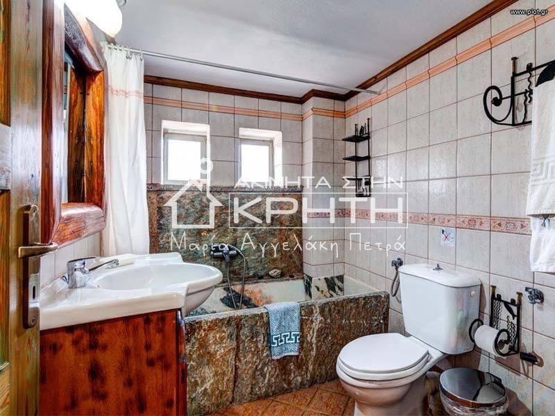Μονοκατοικία 130 τ.μ. προς πώληση, Ν. Λασιθίου, Ιεράπετρα
