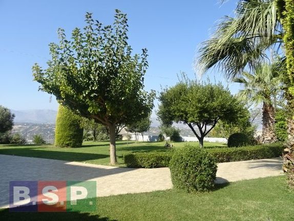 Apartment 150 sqm for rent, Heraklion Prefecture, Heraclion Cretes