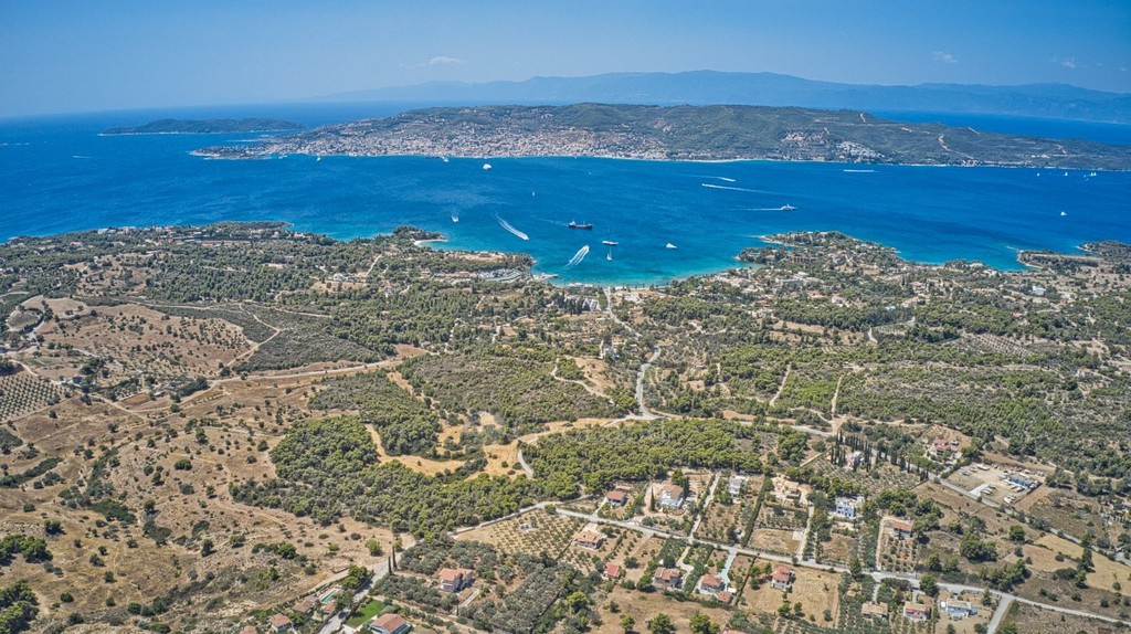 Αγροτεμάχια 124.000 τ.μ. προς πώληση, Κόστα