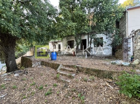 Land plot 968 sqm for sale