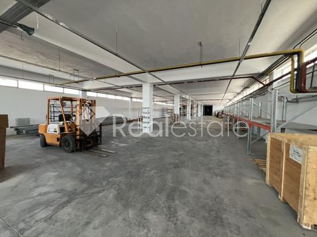 Βιοτεχνικός χώρος 2.000τ.μ. για πώληση-Ωραιόκαστρο » Κέντρο