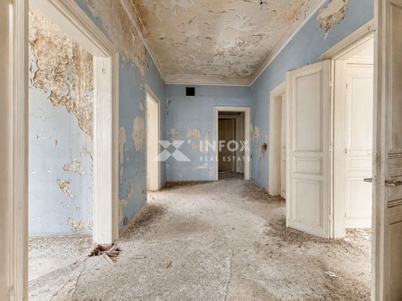 Κτίριο 700 τ.μ. προς πώληση