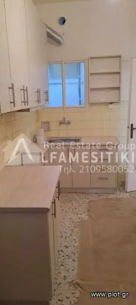 Apartment 93 sqm for rent, Athens - Center, Kentro