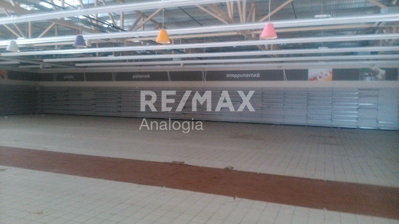 Κατάστημα 1.500 τ.μ. πρός ενοικίαση, Θεσσαλονίκη - Περιφ/Κοί Δήμοι, Ωραιόκαστρο