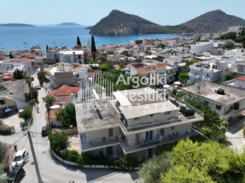 Συγκρότημα διαμερισμάτων 315 τ.μ. πρός πώληση, Αργολίδα, Ασίνη