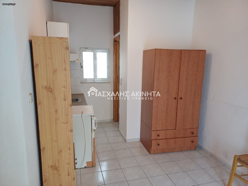 Studio / γκαρσονιέρα 17 τ.μ. προς ενοικίαση, Τρεις Καμάρες