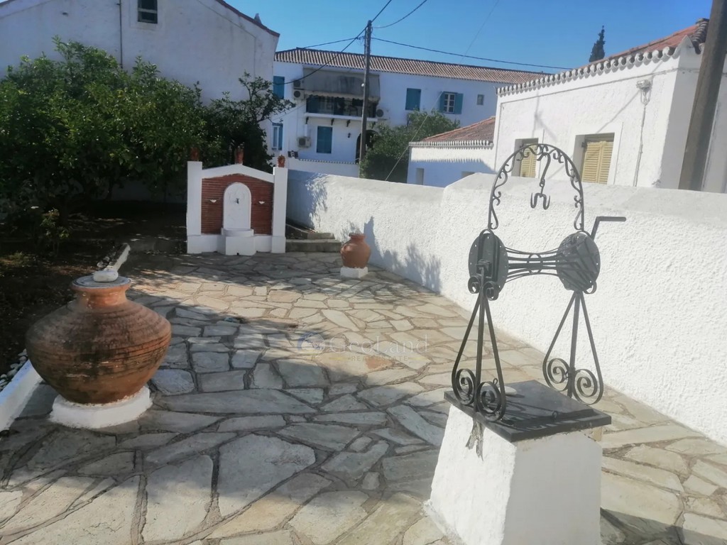 Μονοκατοικία 295 τ.μ. πρός πώληση, Νησιά Αργοσαρωνικού, Σπέτσες