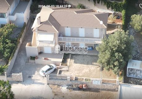 Building 232sqm for sale-Kefalonia » Leivatho