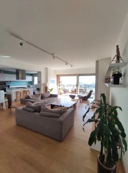 Apartment 130 sqm for sale