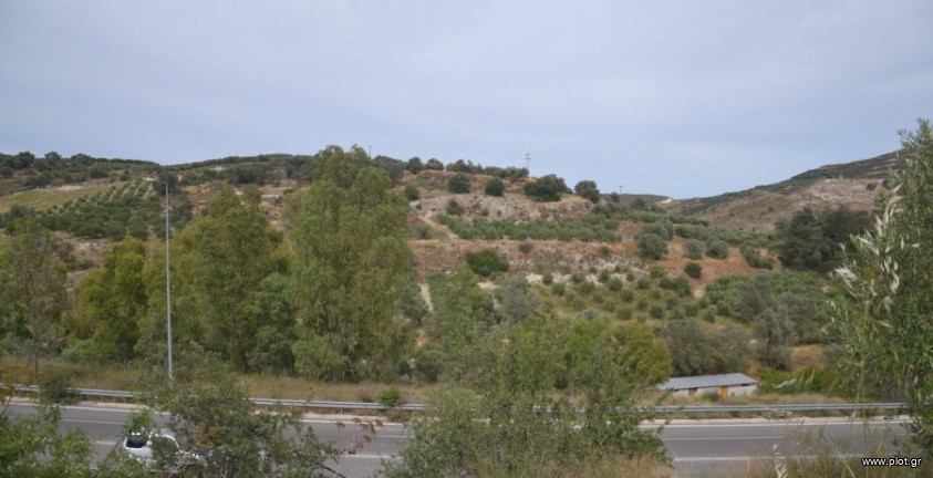 Οικόπεδο 2.010 τ.μ. πρός πώληση, Ν. Ηρακλείου, Μοίρες