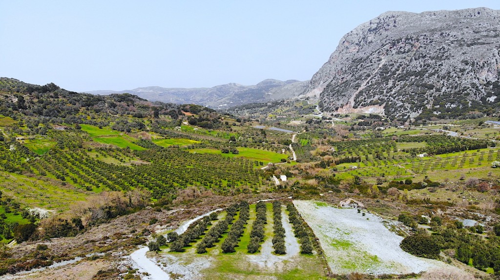 Μονοκατοικία 26.200 τ.μ. πρός πώληση, Ν. Ρεθύμνου, Λάμπη