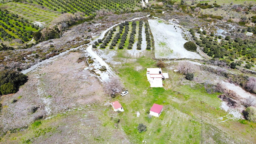 Μονοκατοικία 26.200 τ.μ. πρός πώληση, Ν. Ρεθύμνου, Λάμπη