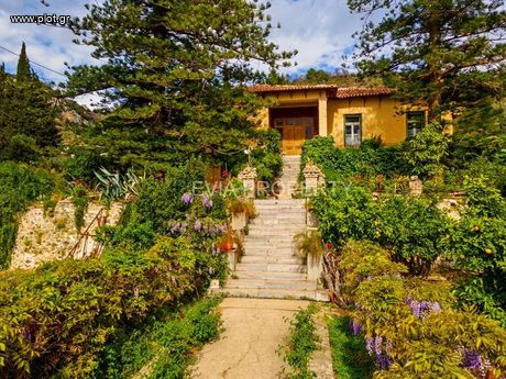 Villa 580sqm for sale-Limni » Center