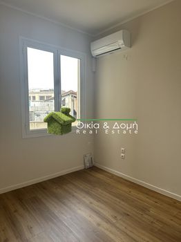 Γραφείο 12τ.μ. για πώληση-Κέντρο » Ακαδημία