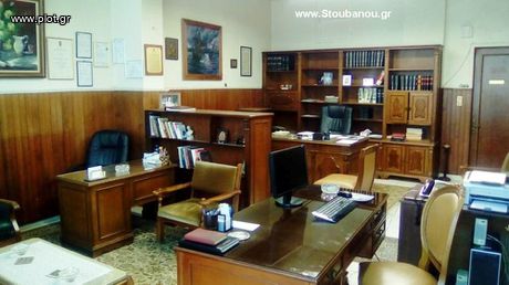 Office 60sqm for rent-Amaliada » Kentro