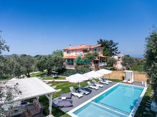 Villa 270 sqm for sale, Kavala Prefecture, Thasos-thumb-1
