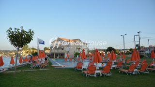 Ξενοδοχείο 1.300 τ.μ. προς πώληση, Πλάνος-thumb-18