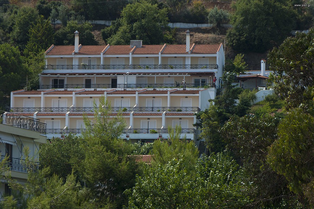 Ξενοδοχείο 850 τ.μ. προς πώληση, Νέος Πύργος Ωρεών