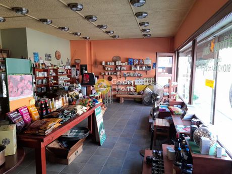 Store 168sqm for rent-Xilokastro » Mertikeika