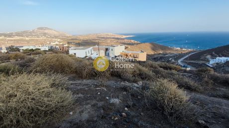 Land plot 928sqm for sale-Santorini » Thira