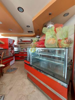 Store 85sqm for rent-Perama » Center