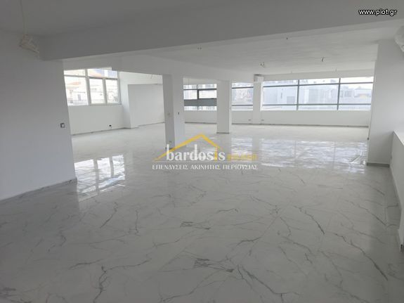 Επιχειρηματικό κτίριο 360 τ.μ. για ενοικίαση, Αθήνα - Νότια Προάστια, Άγιος Δημήτριος